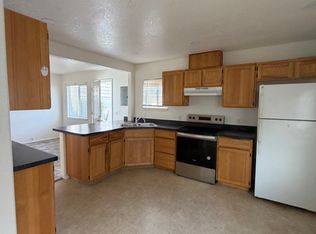 842 D St, Crescent City, CA 95531