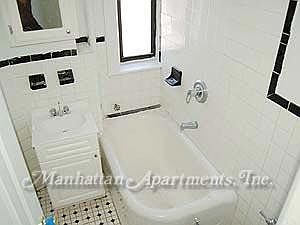 4th image of 11 W 123rd St APT 4C
