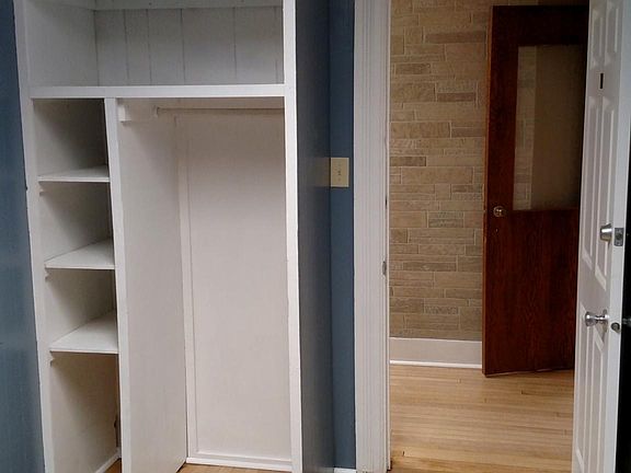 5th image of 721 Wilson Ave E