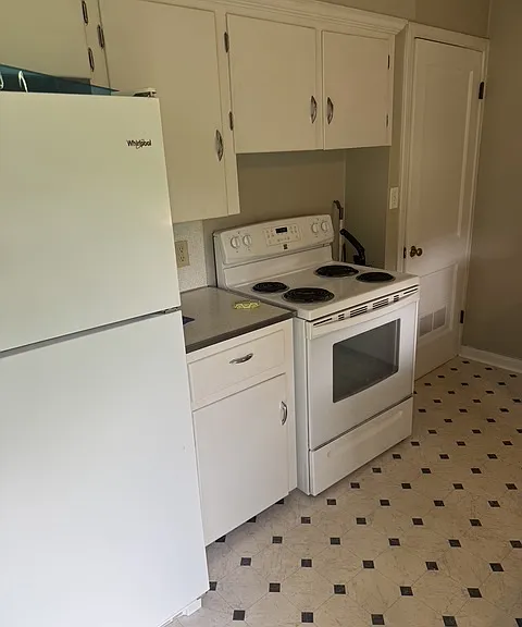 330 Hoover Ave — Photo 15
