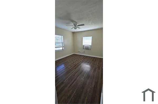 Building Photo - 425 NE 82nd St #4