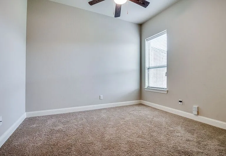 830 Cross Creek Dr — Photo 11
