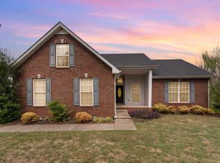 302 Bailey Ln, Pleasant View, TN 37146