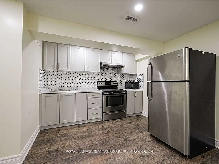 5955 Leeside Cres #BASEMENT — Photo 15