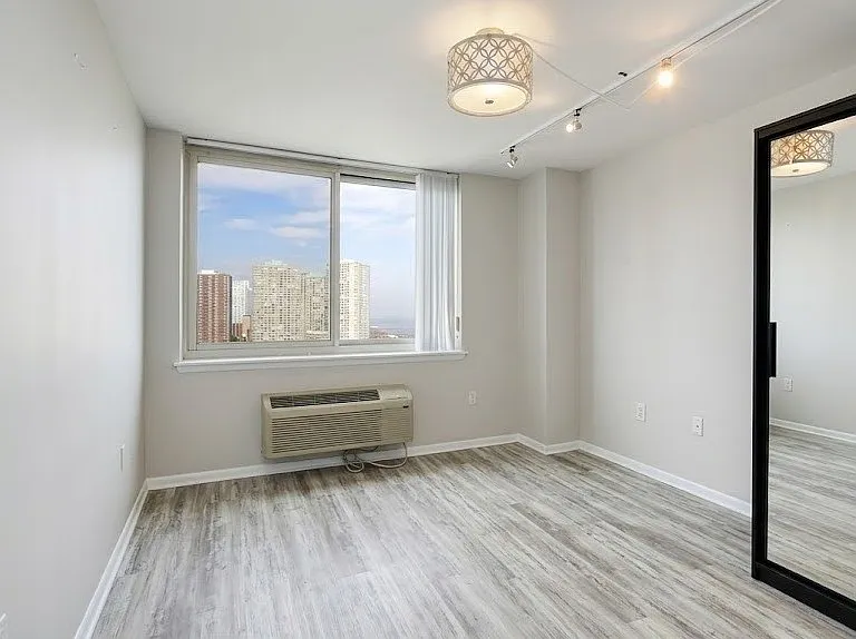 20 2nd St #1505 — Photo 9