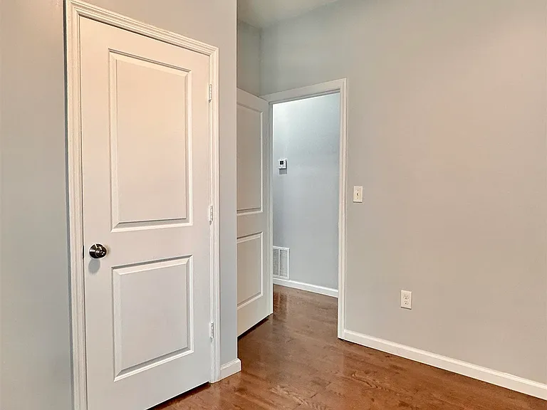 285 Grant Ave #1 — Photo 14