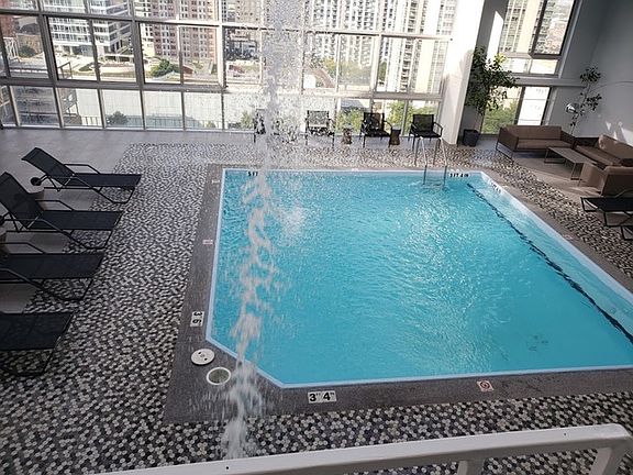 3rd image of 1221 N Dearborn Pkwy #1410S