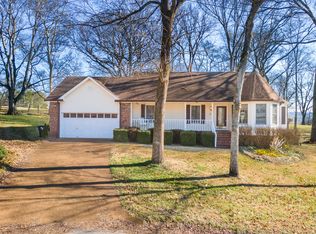 112 Saxon Ct, Columbia, TN 38401