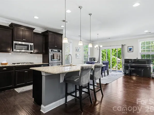 1376 Rainier Dr, Fort Mill, SC 29708