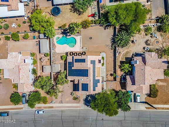 3rd image of 9269 E Carmel Dr