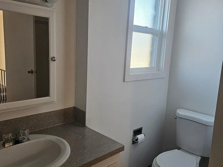 The Brigadoon 4210 NE Cully Blvd — Photo 26