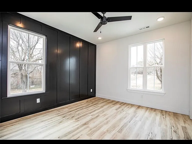 1391 S Duncan Ave — Photo 9