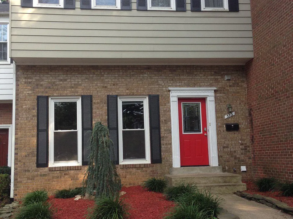 553 Monet Dr