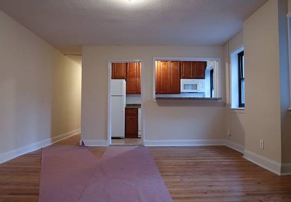 3rd image of 2076 19th St APT 2C