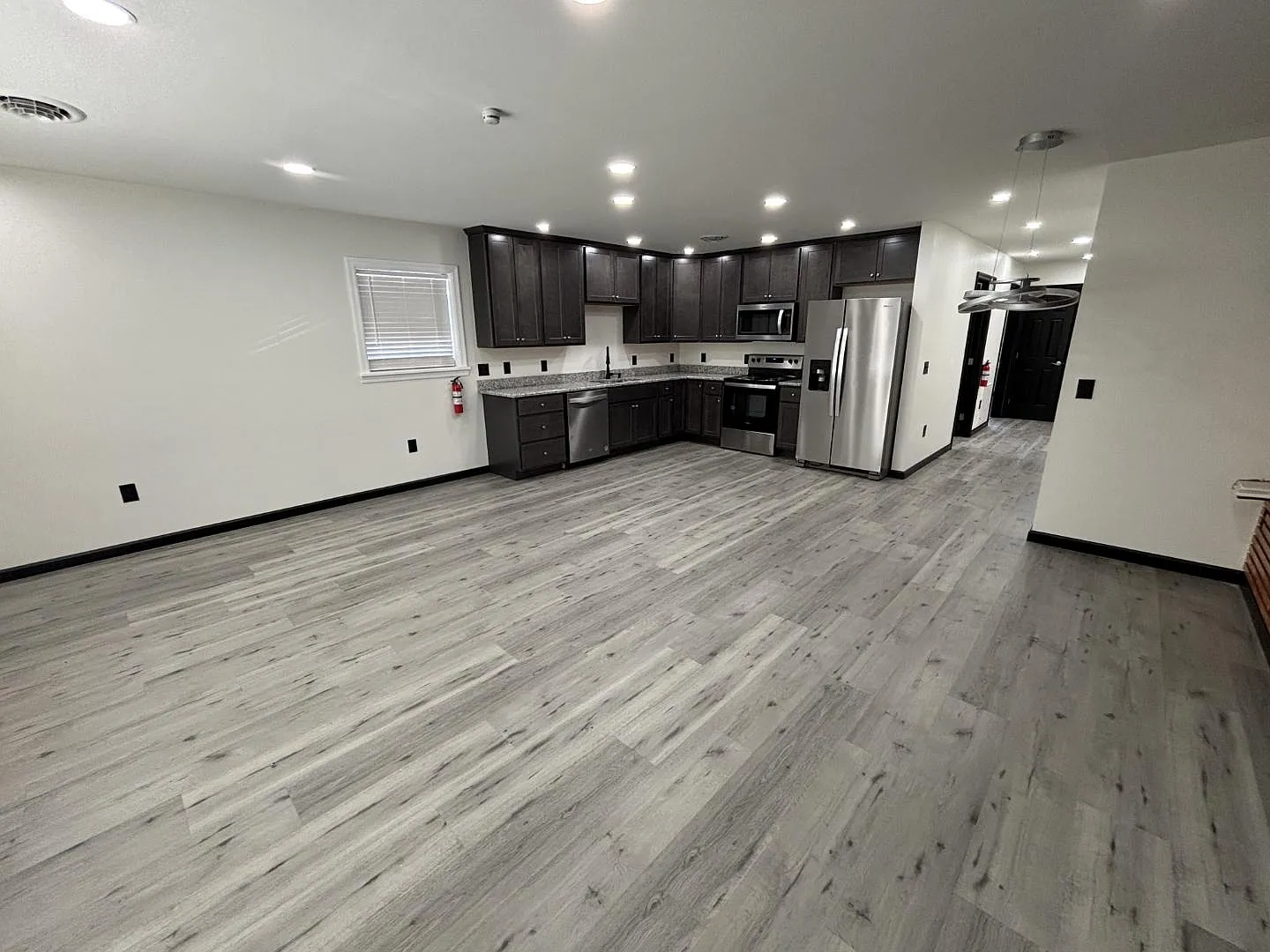 8495 Woodbury Pike - Residential Unit 1 — Photo 2