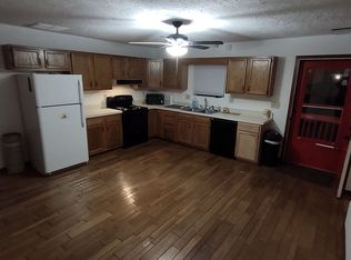 12 Central Ave, Elkview, WV 25071