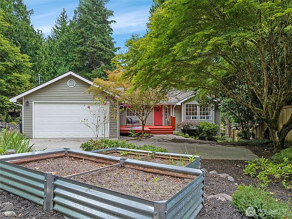 5th image of 11220 NE Parkhill Place