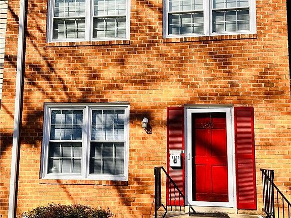 3rd image of 2206 Brightmoor Ct