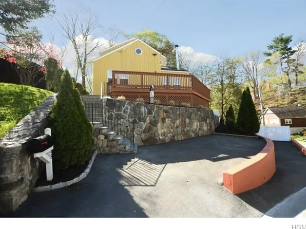 48 Bungalow Rd, Croton On Hudson, NY 10520