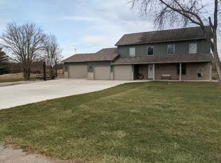 15026 Lou Ann Dr, Leo, IN 46765