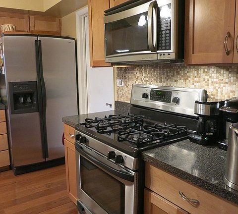 3rd image of 282 Green Knoll Ln