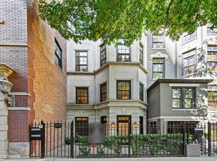 22 E Division St APT 1, Chicago, IL 60610