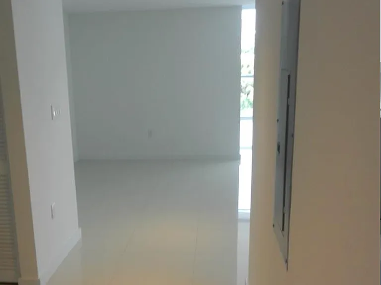 9940 W Bay Harbor Dr #4 — Photo 9