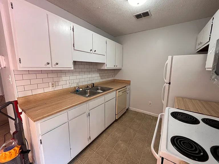 3576 Torbay Dr #3576 — Photo 16