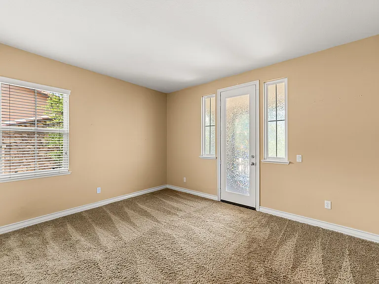7711 Lady Banks Loop — Photo 14