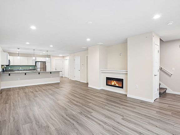 5th image of 511 Madison St #511