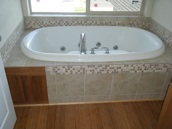 Master Tub