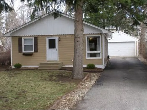 12015 256th Ave, Trevor, WI 53179