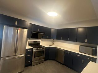7027 57th Dr APT 3, Maspeth, NY 11378