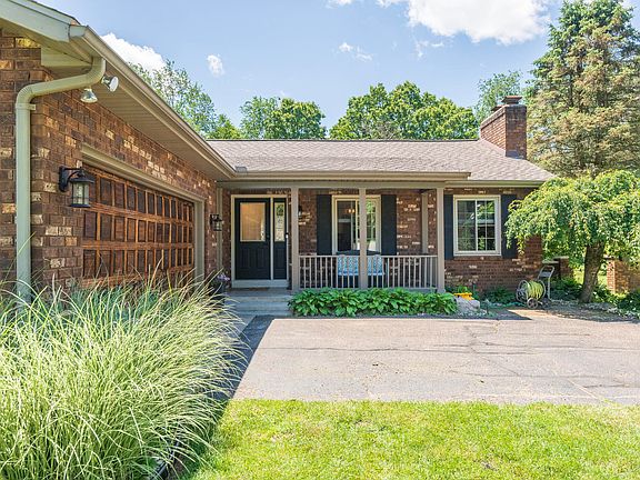 3rd image of 23103 Prairie View Ct