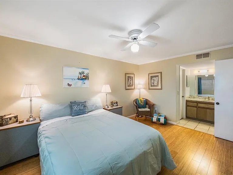 1125 Pinellas Bayway S #305 — Photo 21