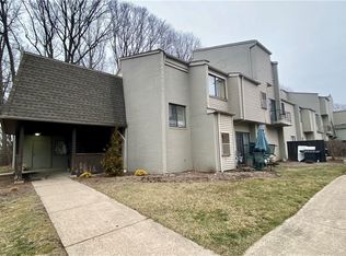 38365 N Lane Rd #G210, Willoughby, OH 44094