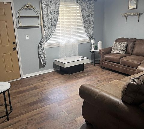4th image of 48 W Daniel Dr #48