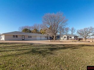 58559 161st St, Mapleton, MN 56065