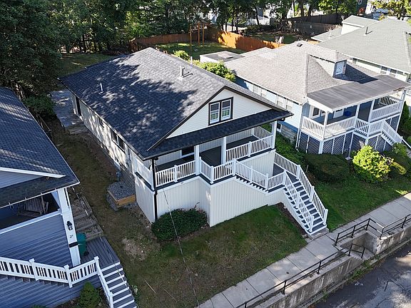 2nd image of 23 Murray Hill Rd