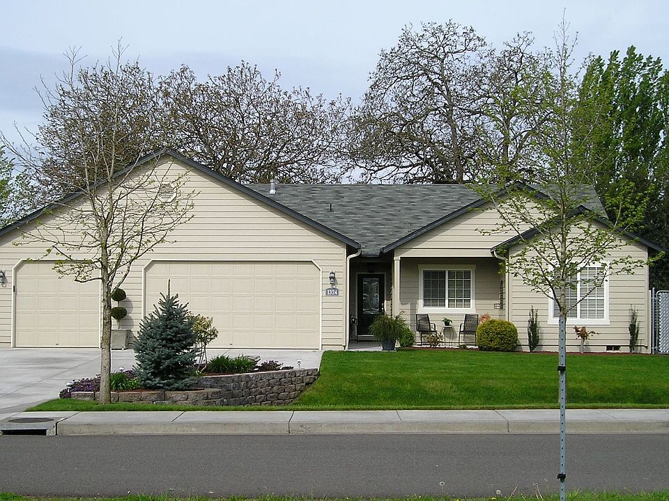 1324 SE 187th Ave