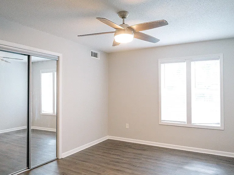 216 N Hollywood St #4 — Photo 12