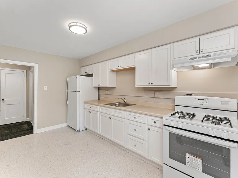 5346 Chew Ave - St. Teresa — Photo 14