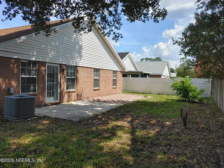 7548 Cliff Cottage Dr — Photo 16