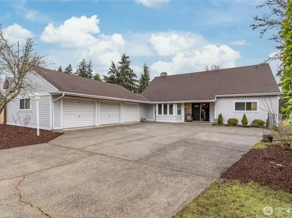 3215 Scenic Drive, Auburn, WA 98092