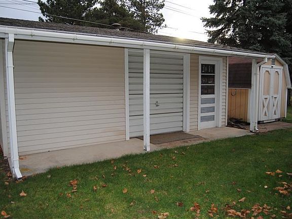 2nd image of 206 Haral St