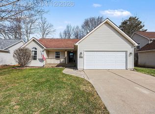 755 1st St, Fenton, MI 48430