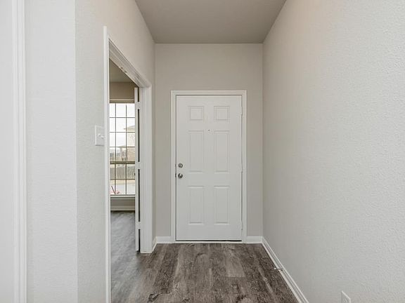 5th image of 1701 Neff Dr