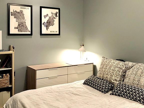 5th image of 3619 N Troy St #1