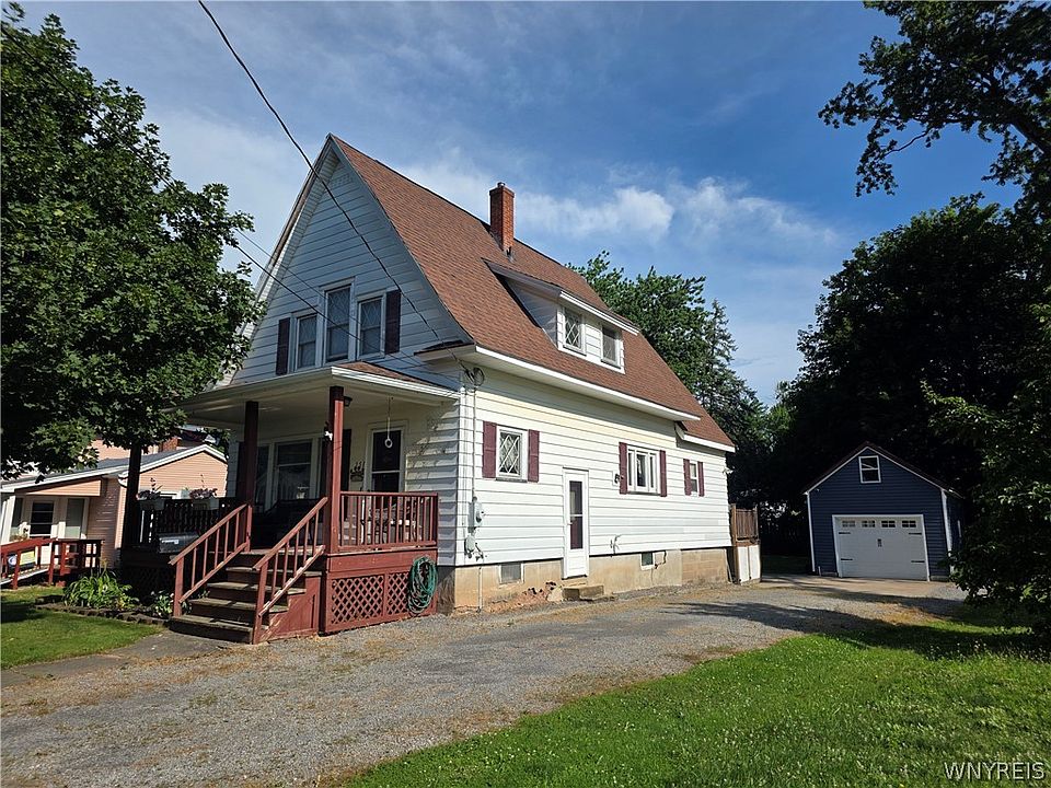 1st image of 251 E Park St