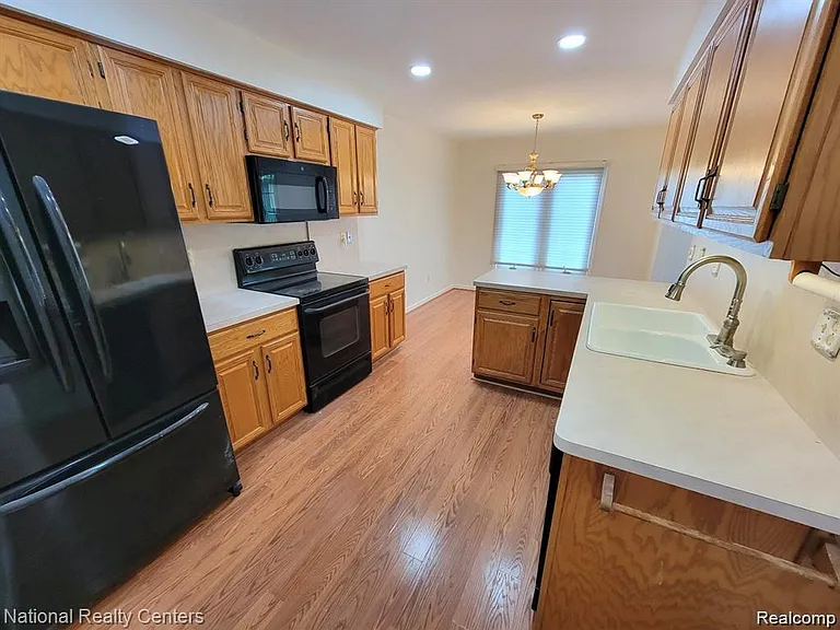 37485 Stonegate Cir #75 — Photo 9